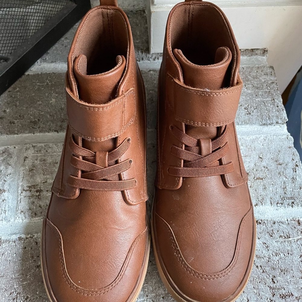 Men's Classic Tan High-Top Sneakers